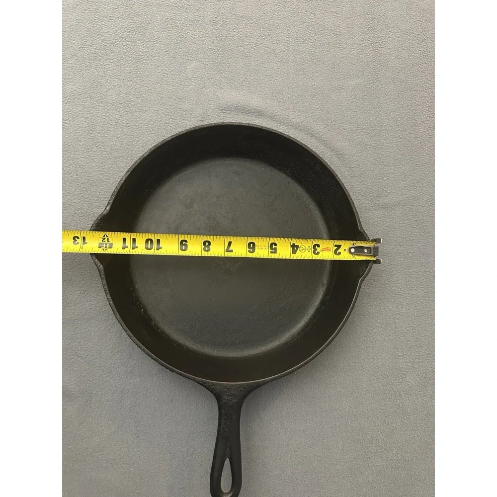 Vintage Griswold Erie No. 10 Cast Iron Skillet 716